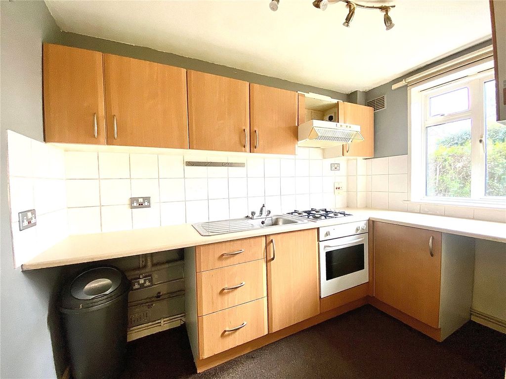 Property photo 3 of 13 Kitchen