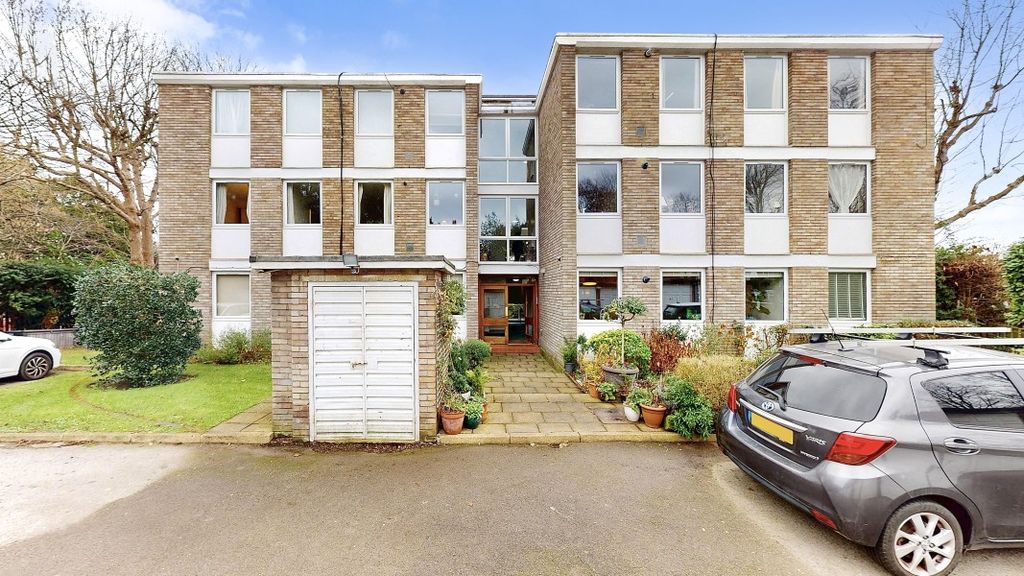 Property photo 1 of 12