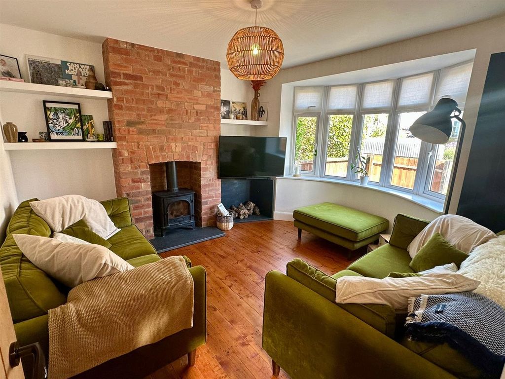 Property photo 3 of 17