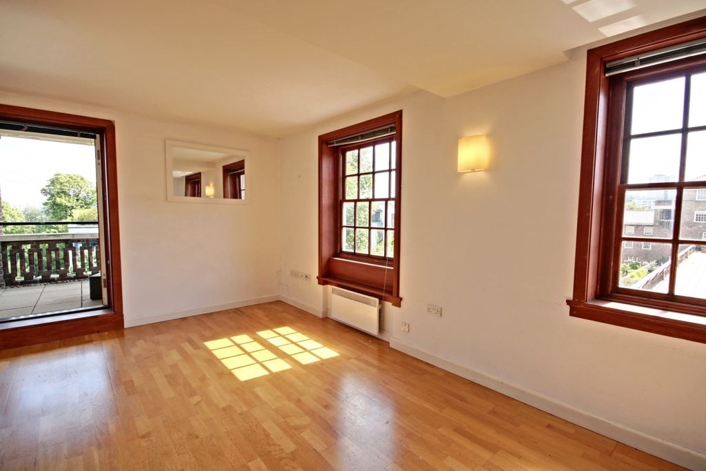 Property photo 2 of 19 F401 Sir Giles Gilbert Scott Building - Reception-