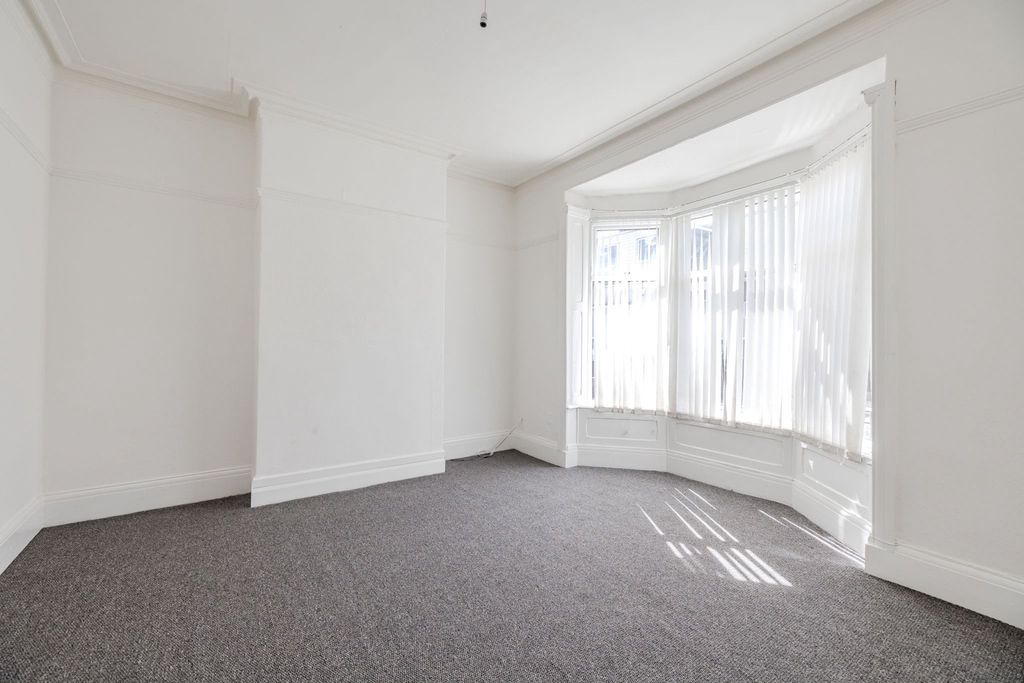 Property photo 2 of 11 2-Image-Cbc431A1