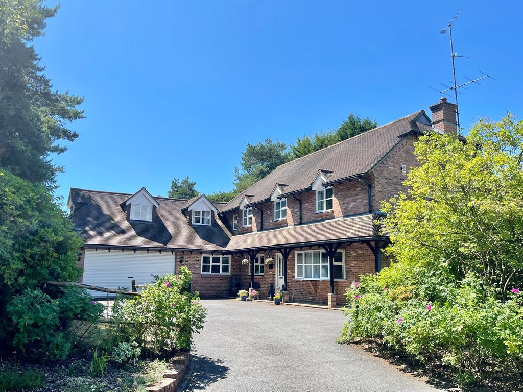 Property photo 1 of 33