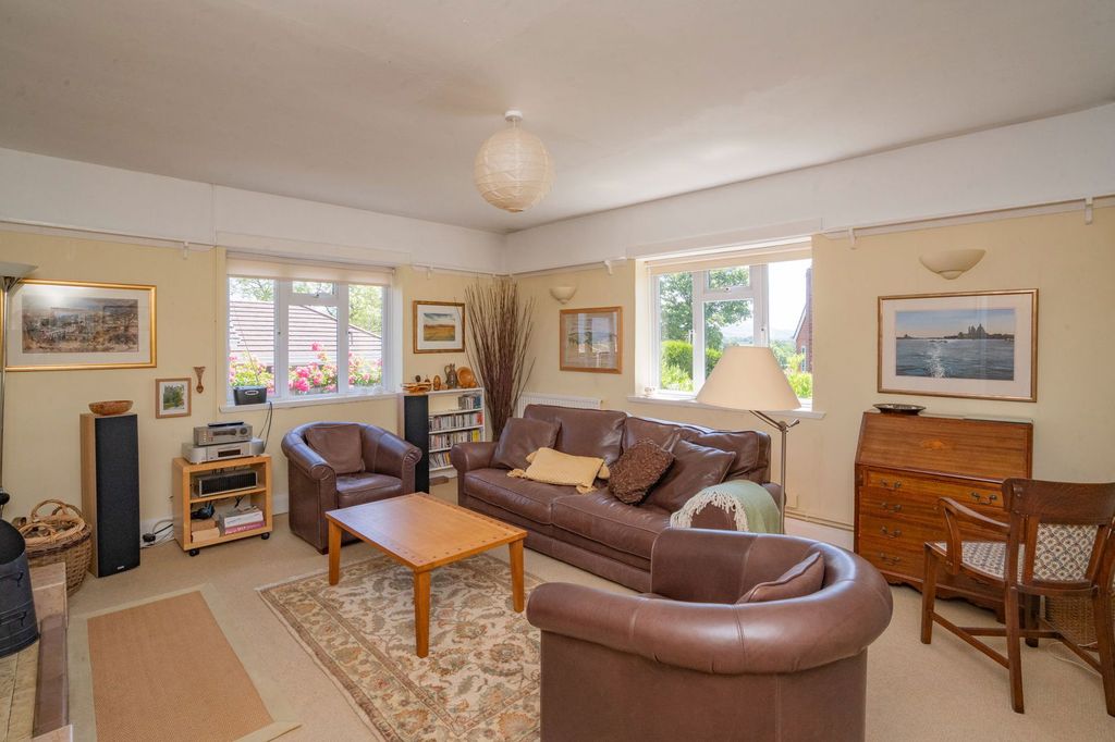 Property photo 3 of 15