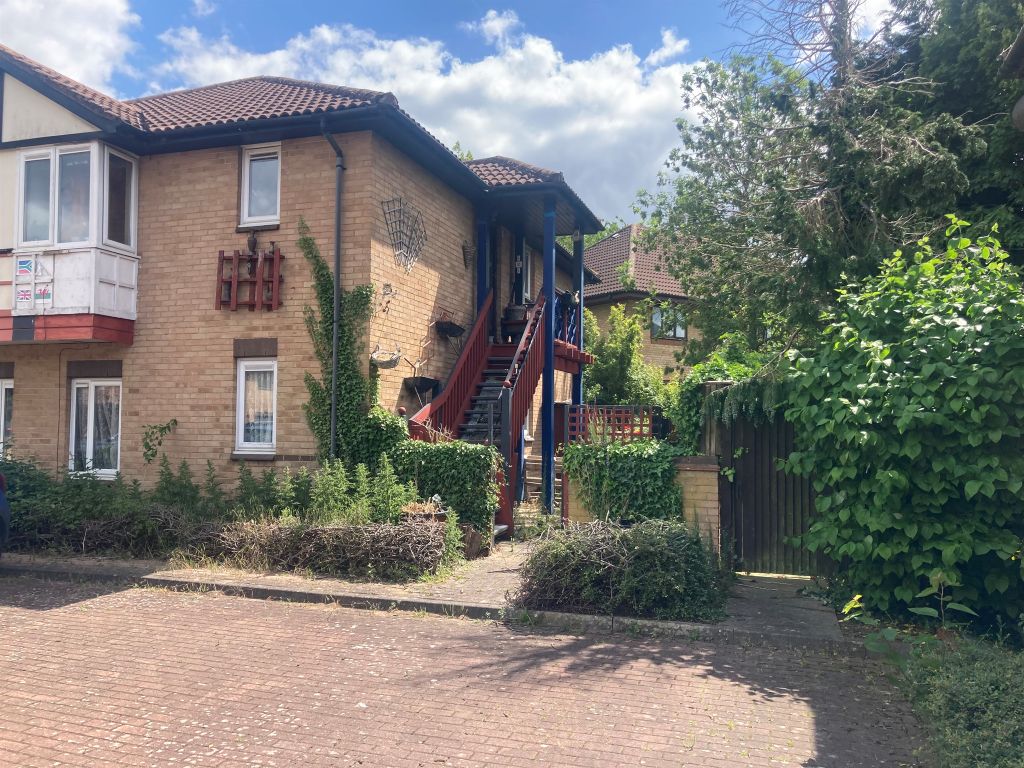 Property photo 1 of 6