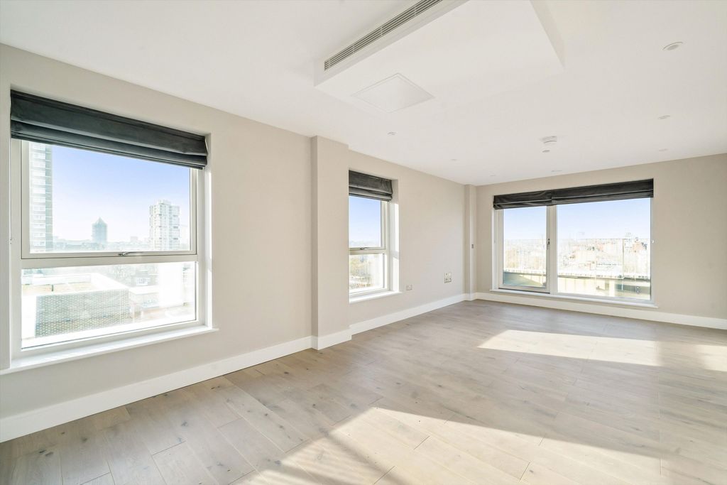 Property photo 1 of 12 Image
