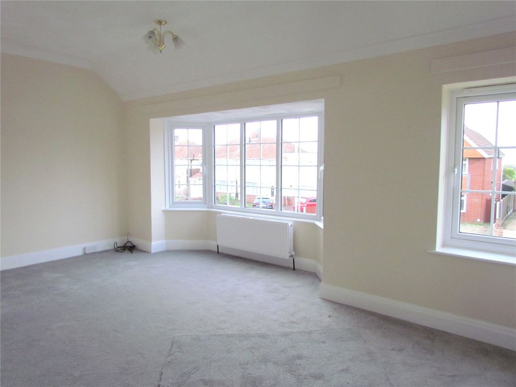 Property photo 2 of 4 Picture No. 11