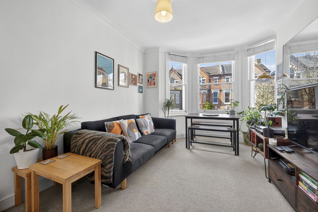 Property photo 3 of 8