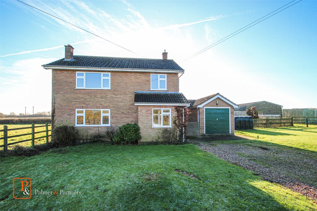 Property photo 1 of 12 External