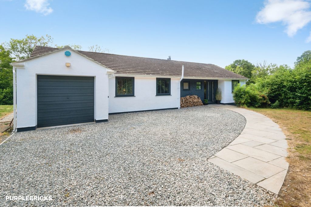 Property photo 2 of 30