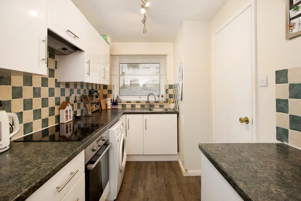 Property photo 3 of 13 Photo 11