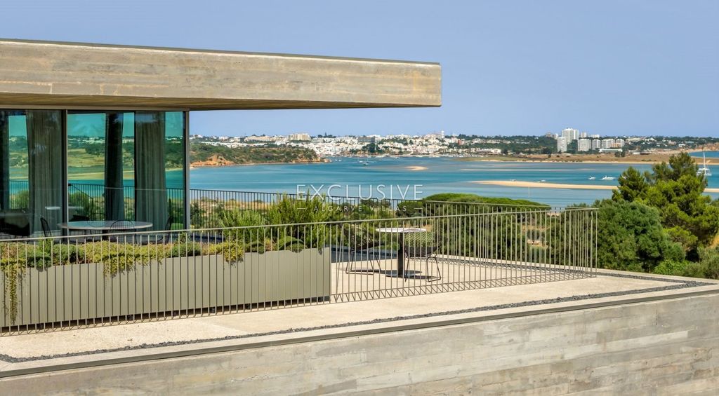Property photo 1 of 32 5 Bedroom Contemporary Villa With Sea Golf Views Palmares Golf Resort Lagos