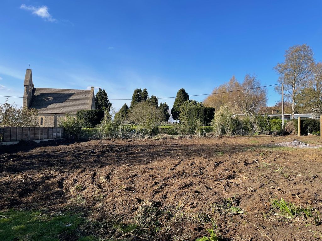 Property photo 3 of 5 3