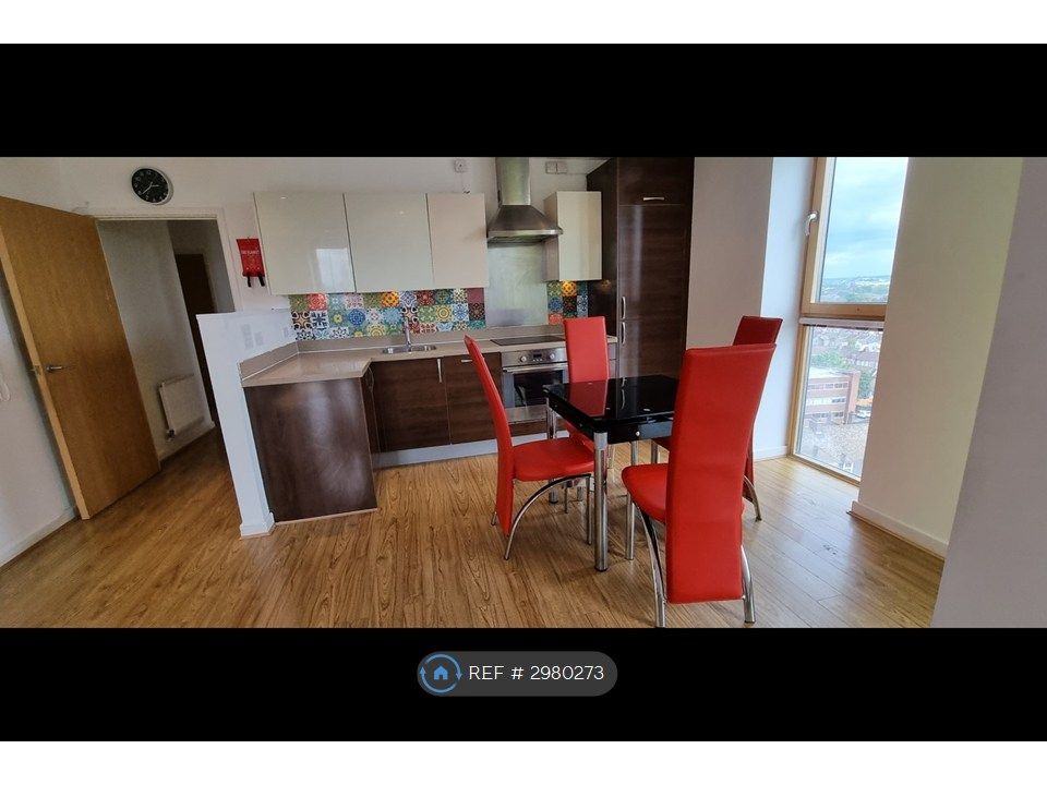 Property photo 3 of 12