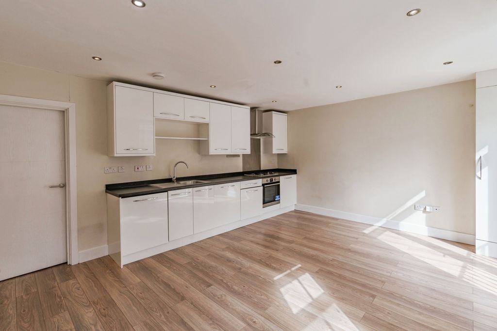 Property photo 1 of 12 Pbox-Img.Jpg