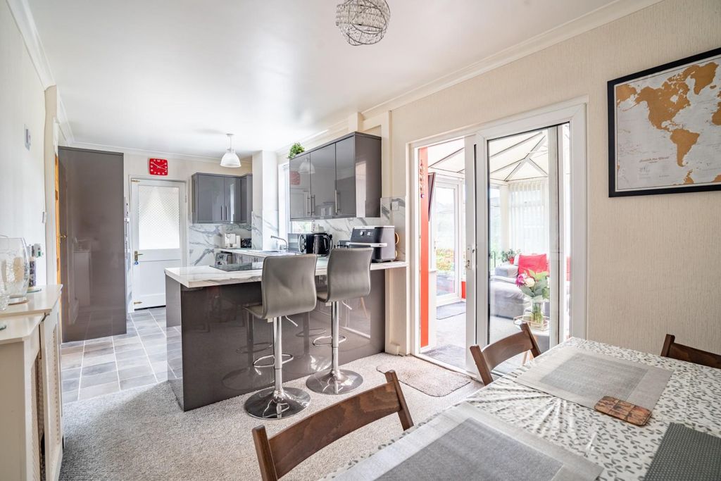 Property photo 3 of 19 MD-14.Jpg