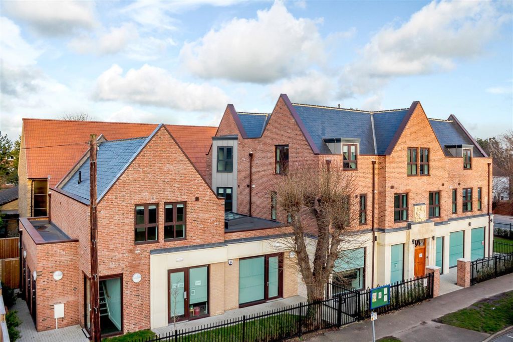 Property photo 1 of 6 8454084-Flat6-18.Jpg
