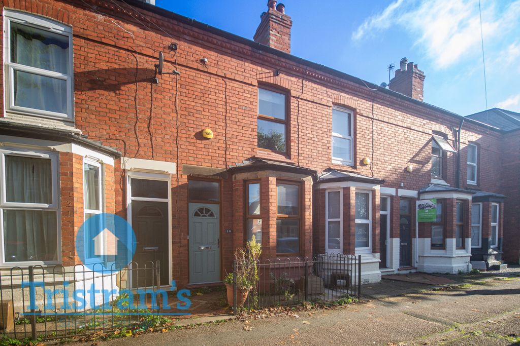 Property photo 1 of 11