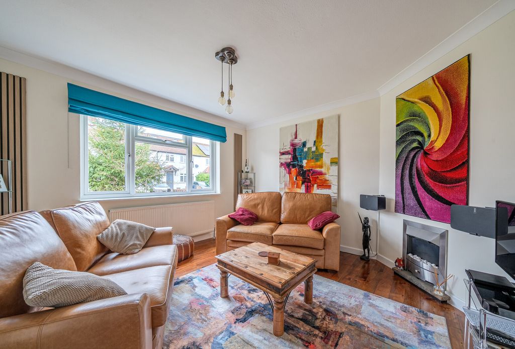 Property photo 2 of 16 1405985-8-6980d64...