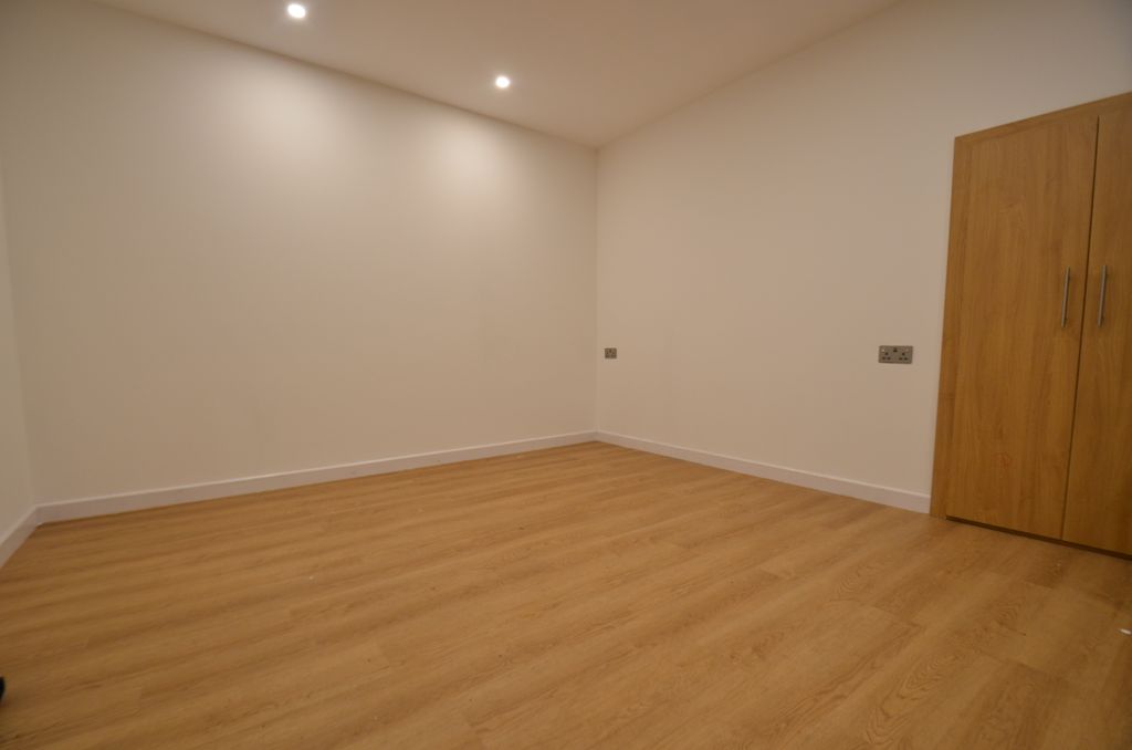 Property photo 3 of 3