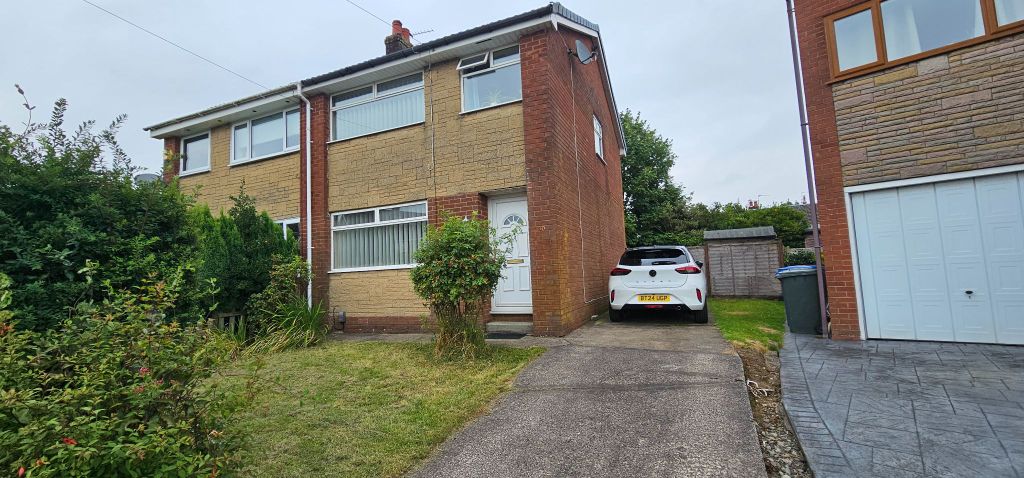 Property photo 1 of 10 Front