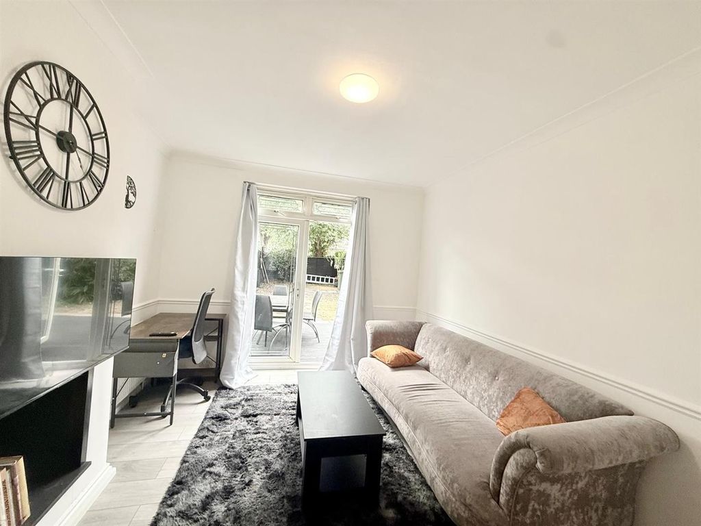 Property photo 2 of 17 c20.Jpg