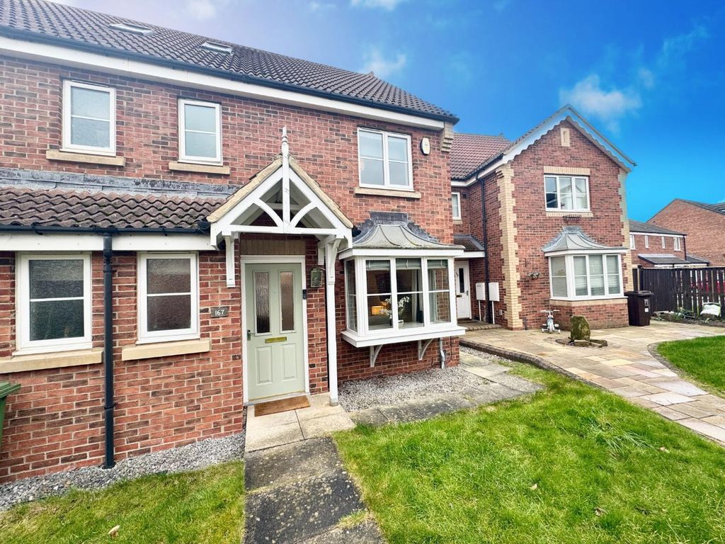 Property photo 1 of 19 Front