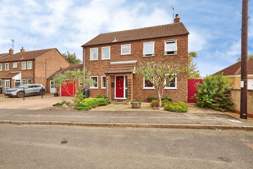Property photo 1 of 18