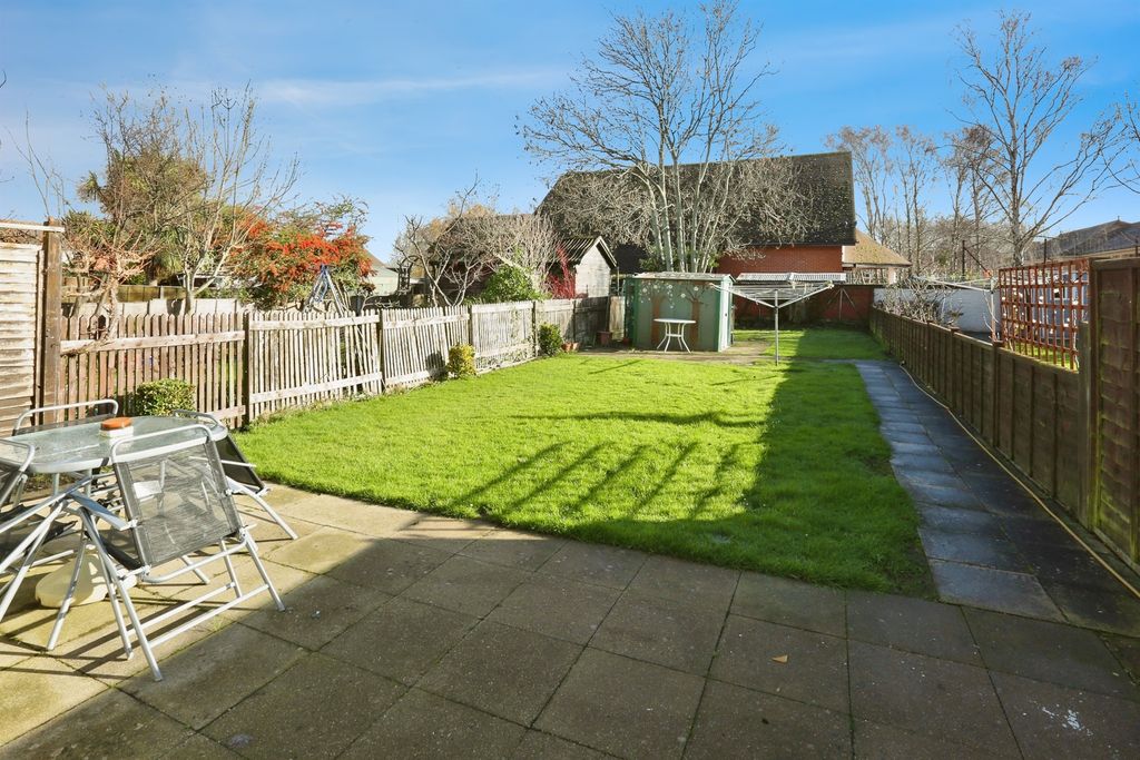 Property photo 2 of 14