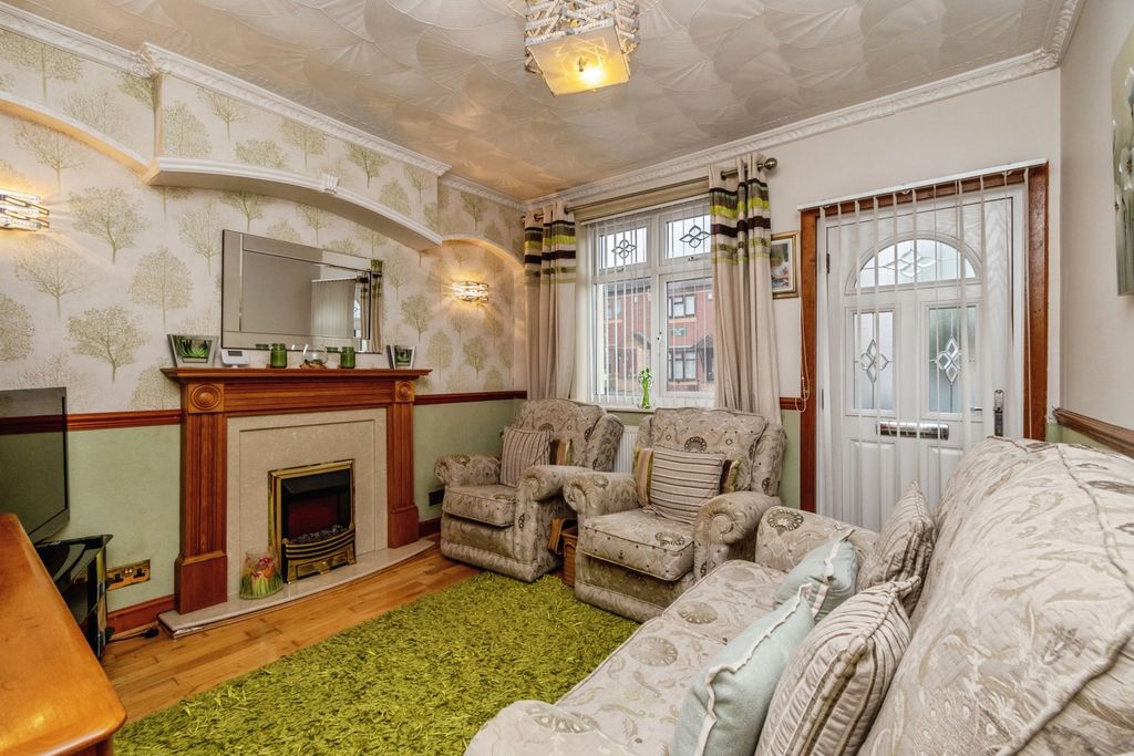 Property photo 2 of 15