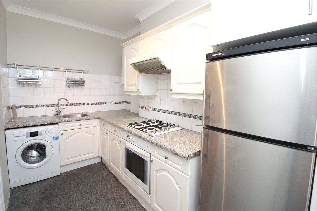 Property photo 1 of 11 Picture No. 28