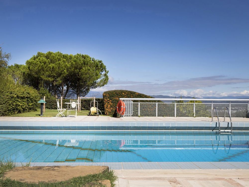 Property photo 3 of 38