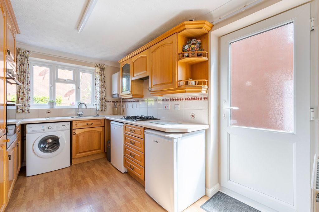 Property photo 3 of 18
