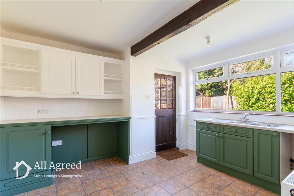 Property photo 2 of 13 Kitchen