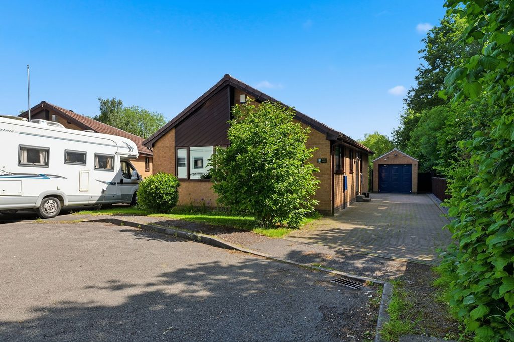 Property photo 1 of 33