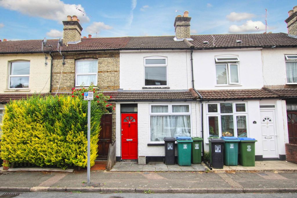 Property photo 1 of 8