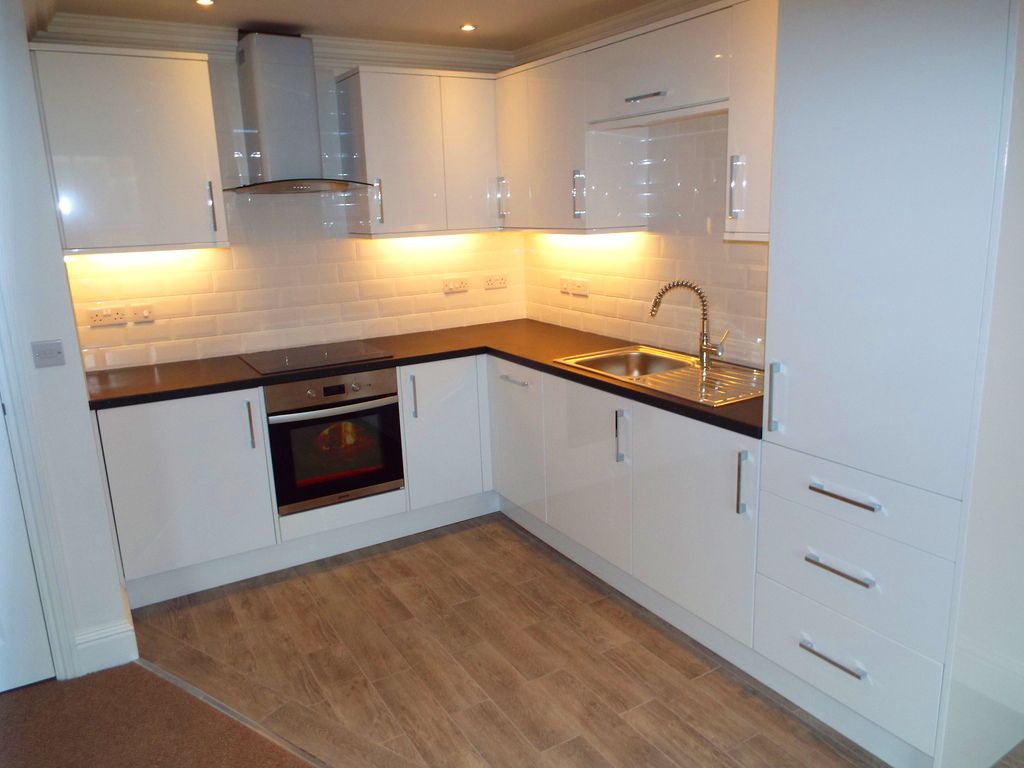 Property photo 3 of 14