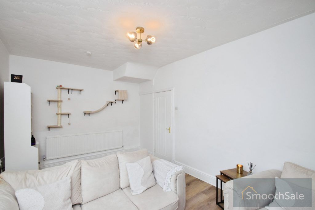 Property photo 3 of 38