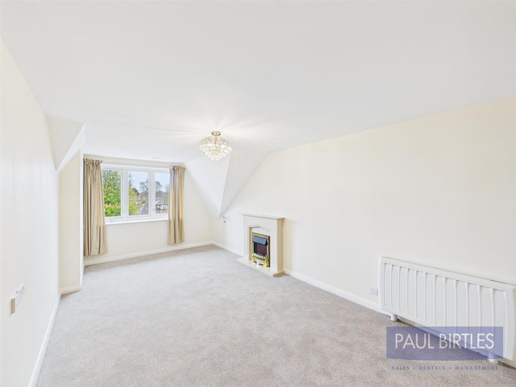 Property photo 2 of 18 Cam04378G0-Pr0228-Still008.Jpg