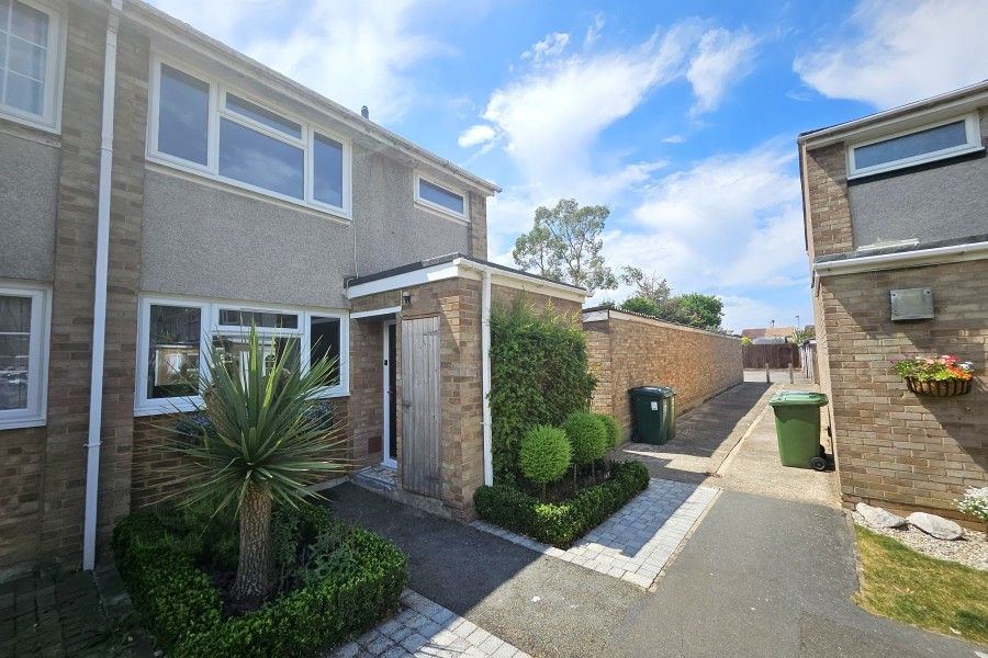 Property photo 1 of 15