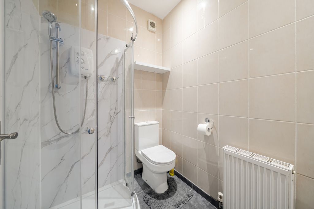 Property photo 3 of 11 1469283-3-6A1Ec3d...