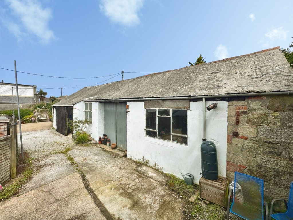 Property photo 3 of 29 4849383