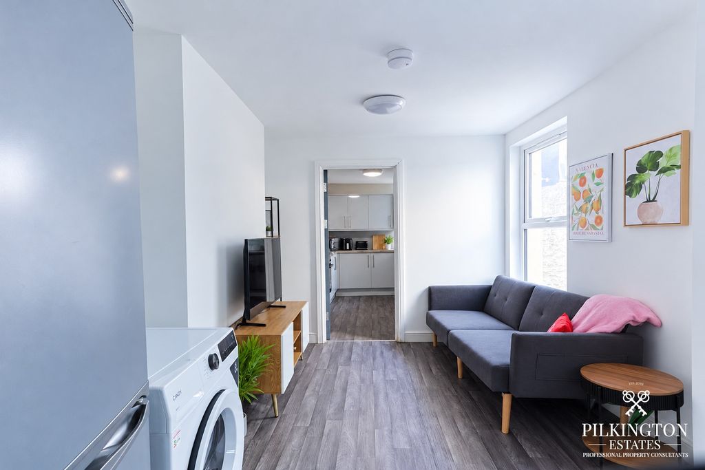Property photo 3 of 11 5553164