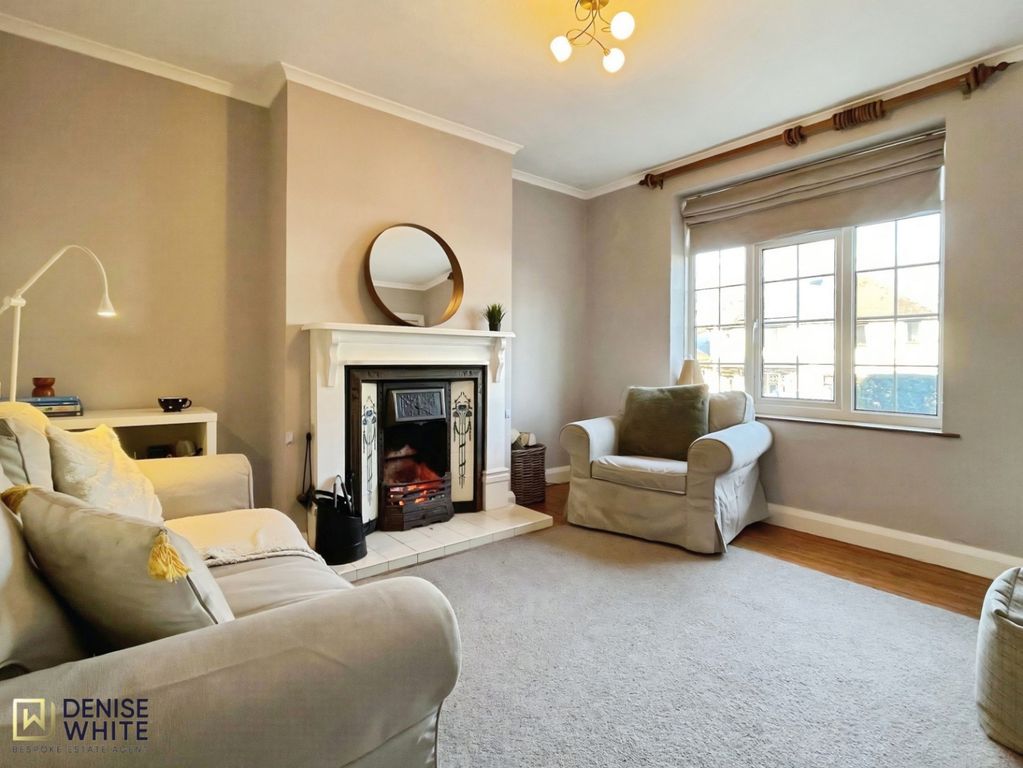 Property photo 3 of 26 Living Room