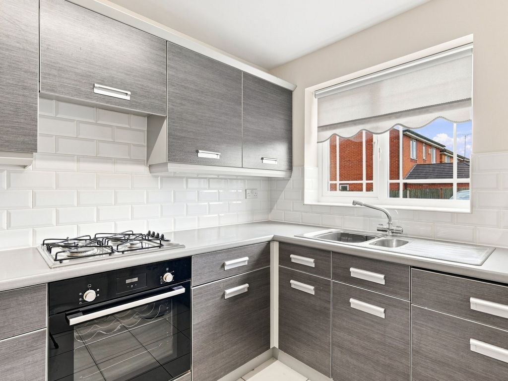 Property photo 2 of 11
