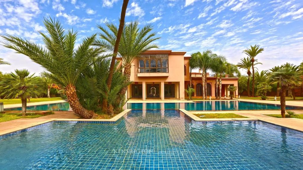Property photo 1 of 20 Click Here If You Are Looking For Villa For Sale In Marrakech Villa  Cedra  From Kensingtonmorocco.Com Villa For Sale Marrakech Villa For Sale In Marrakech Luxury Villa For Sale Marrakech