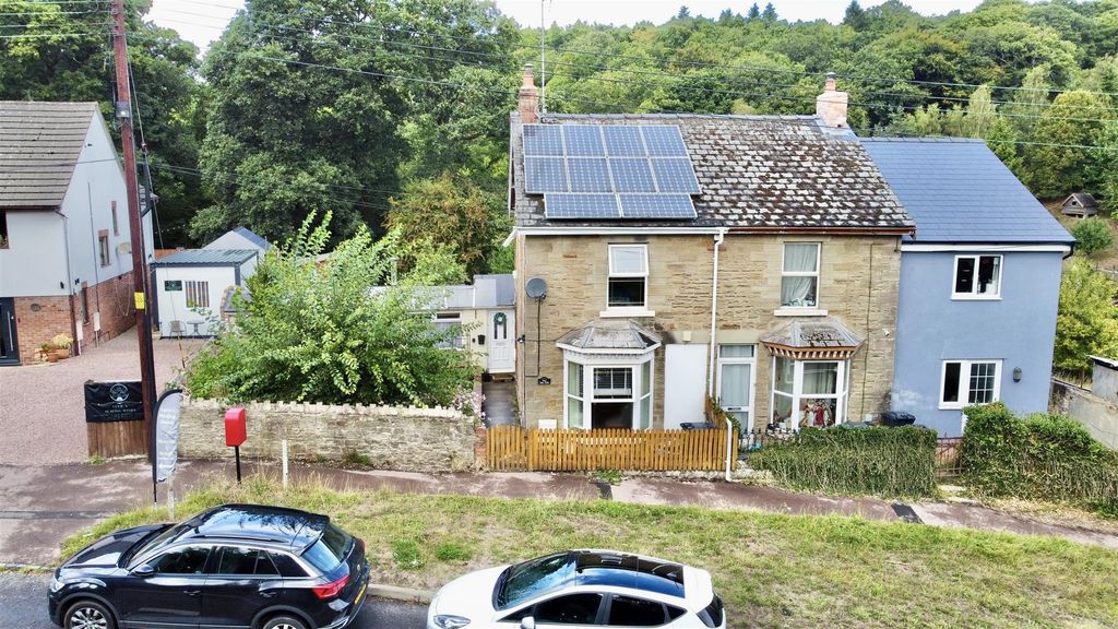 Property photo 1 of 40