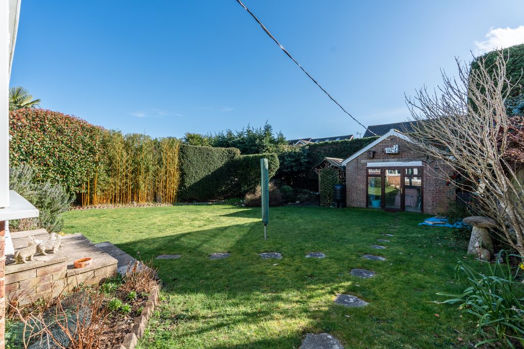 Property photo 3 of 21