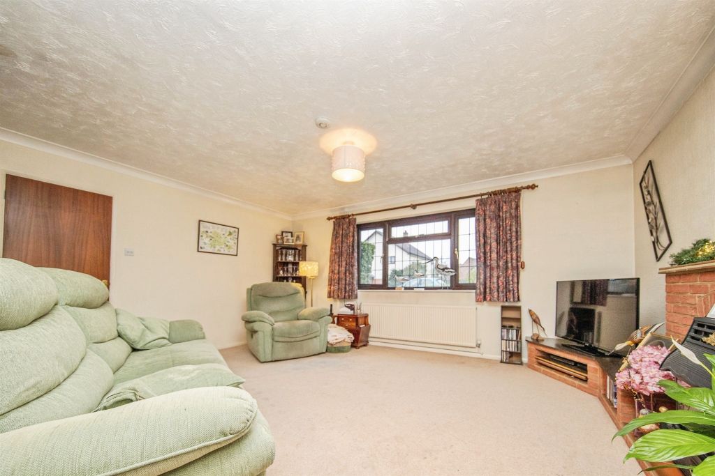 Property photo 3 of 19