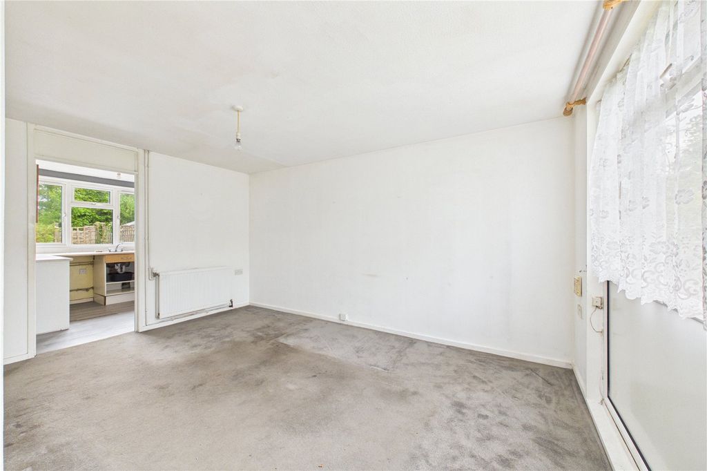 Property photo 2 of 14 Living Room