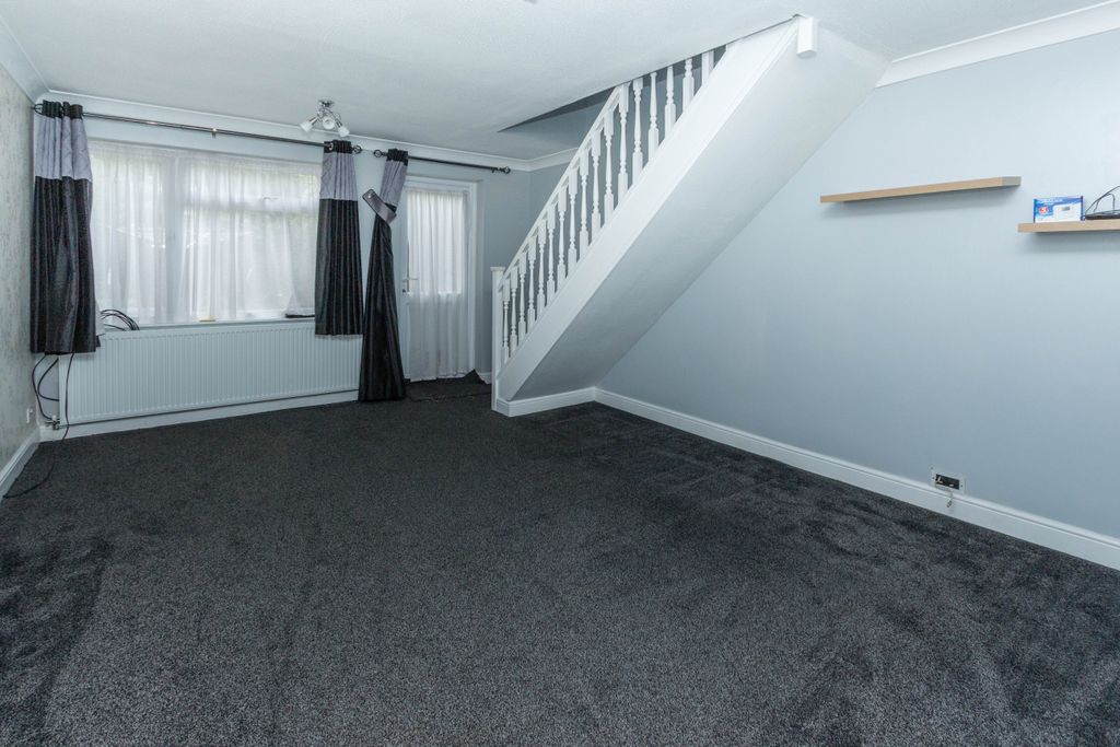 Property photo 3 of 6 Lounge/Dining Room